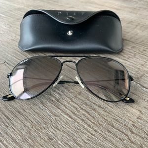 Diff Eyewear Black Aviator Sunglasses